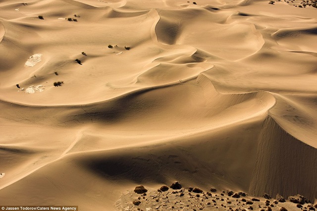 Những đụn cát ở thung lũng Chết từng được sử dụng làm bối cảnh trong “Chiến tranh giữa các vì sao”